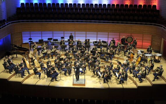 L’Orchestre d’harmonie de la Garde Républicaine aus Paris wurde vor mehr als 160 Jahren (1848) gegründet.