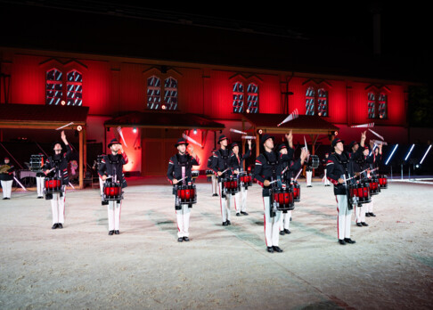 Das Majesticks Drum Corps beim Tattoo On Stage 2026 im KKL Luzern