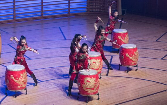 Red Poppy Ladies Percussion Group: Chinese Drum Company | © Obrasso Concerts